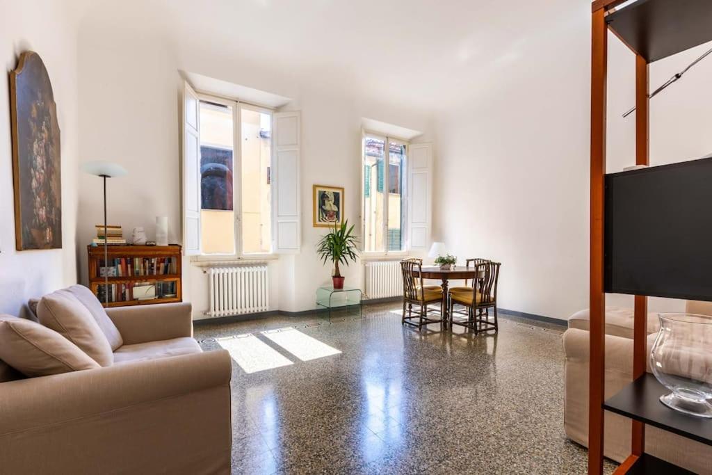 Academia Of Davide Spacious Apartment Florence Exterior photo